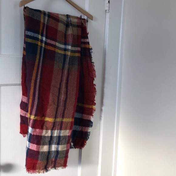 💋 Plaid Scarf/Shawl - Picture 2 of 2